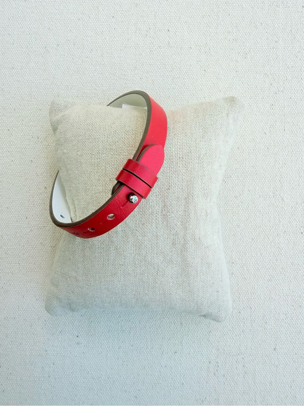 *Single Leather Band* KEEP COLLECTIVE Retired Pin Closure Red